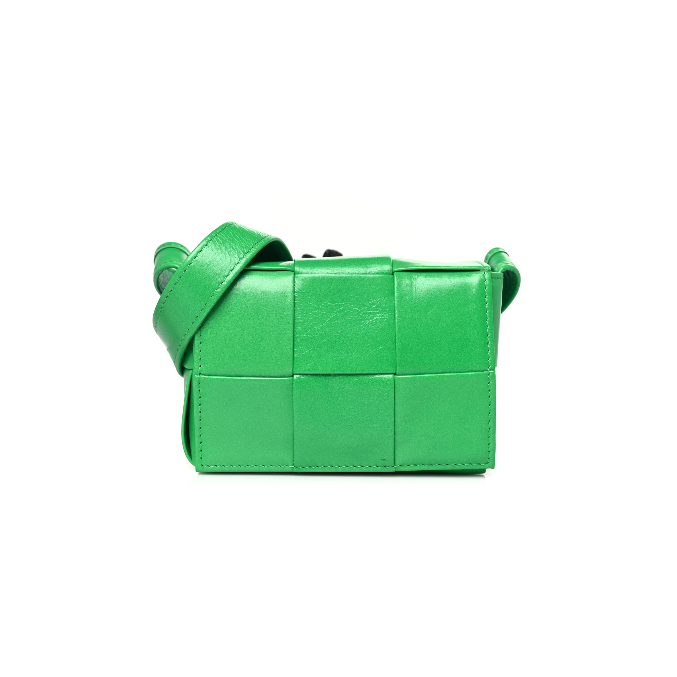 bo*te*ga Ve*ne*ta crinkled lambskin maxi intrecciato extra mini cassette crossbody bag parakeet (13*8*4cm)